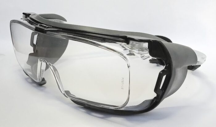 gafas de seguridad industrial sobre anteojos pyramex cappture